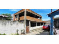 Casa com 234m² de área construída em terreno de 234m²
