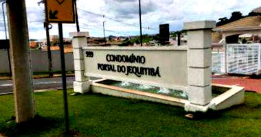 Casa Ocupada de 205m² no Bairro Pinheiro em Valinhos/SP