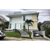 Casa ocupada com 738,32m² e terreno de 917,19m²