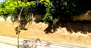 Terreno amplo com prédio 280m² em Guaratiba, área 176.673m²