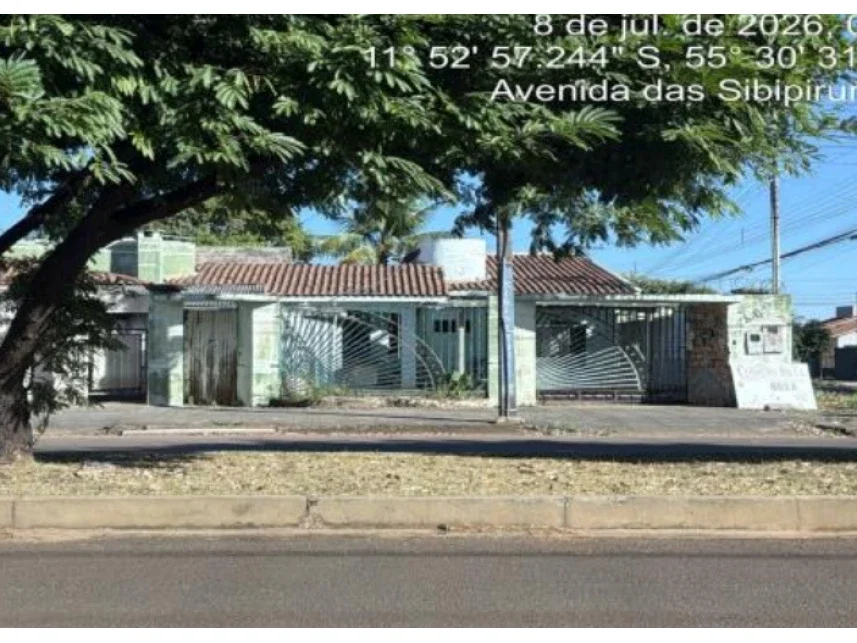 Casa ocupada com 171,60m² construídos