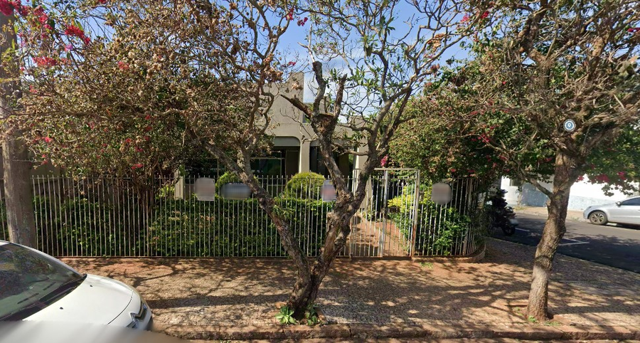 Casa com 425,71m², 4 quartos, 2 banheiros, ocupada
