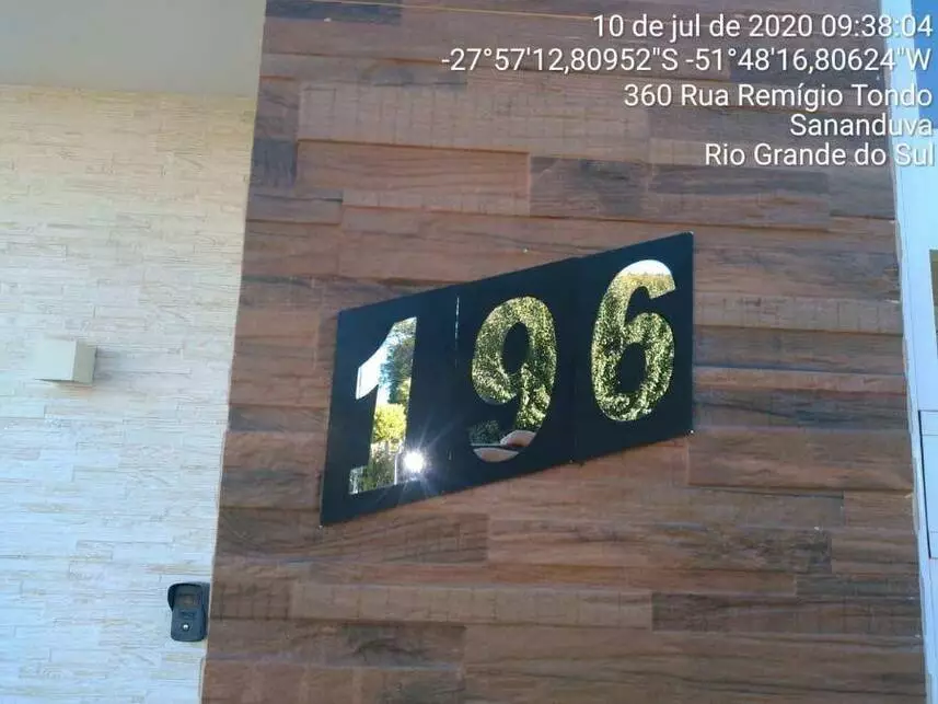 Casa com 3 quartos, 1 vaga de garagem, 293m² construídos, ocupada