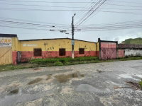 Imóvel comercial e residencial com galpão e 10 casas em Aracaju/SE