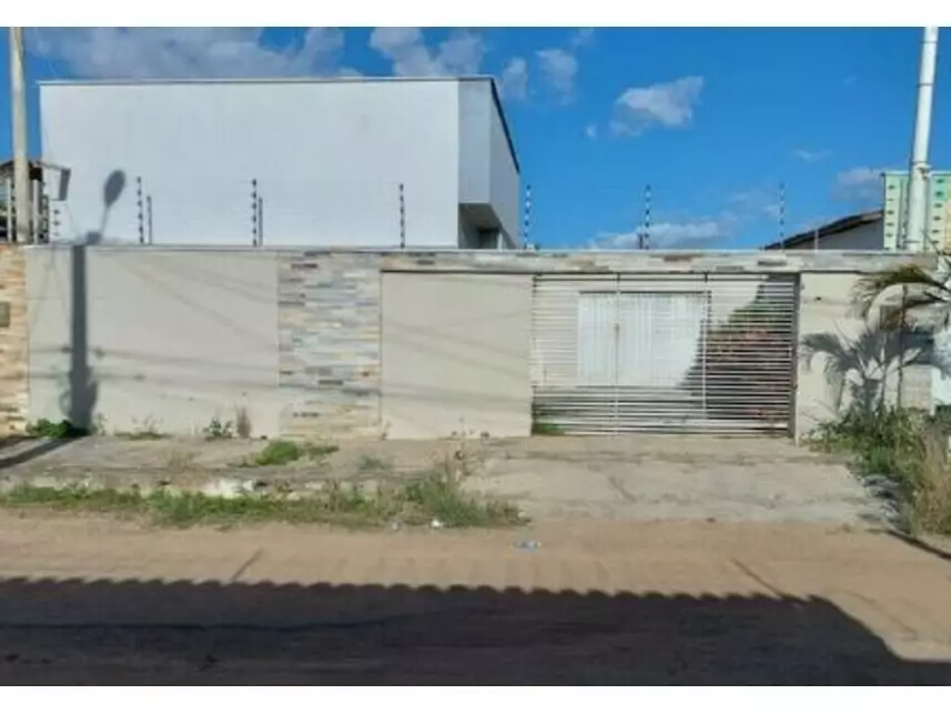 Casa em leilão com 180m² construída em Mossoró/RN