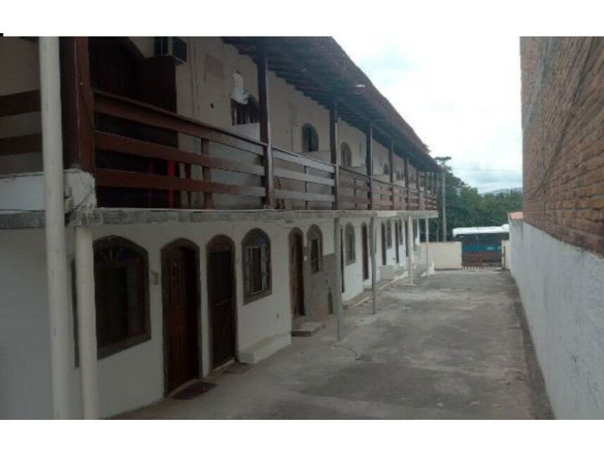 Casa Ocupada no Condomínio Residencial Docelina com 1 Vaga