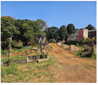 Terreno Urbano com Casa em Capão do Cipó