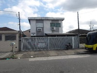 Casa com 2 quartos, 1 banheiro e área de serviço