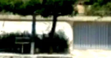 Casa ampla com 3 banheiros e terreno de 420m², imóvel ocupado