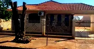 Casa com 173m² construídos em Ângulo