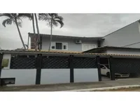 Casa em leilão com 222,70m² construída e terreno de 200m²