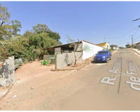 Galpão comercial com 400m² construídos em terreno de 690m²