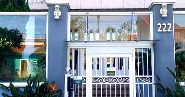 Apartamento padrão com 3 quartos, 3 banheiros, 2 vagas, 200m² privativos, ocupado