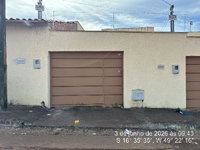 Casa com 2 quartos, 2 banheiros e garagem