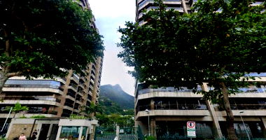 Apartamento com 3 vagas de garagem em São Conrado