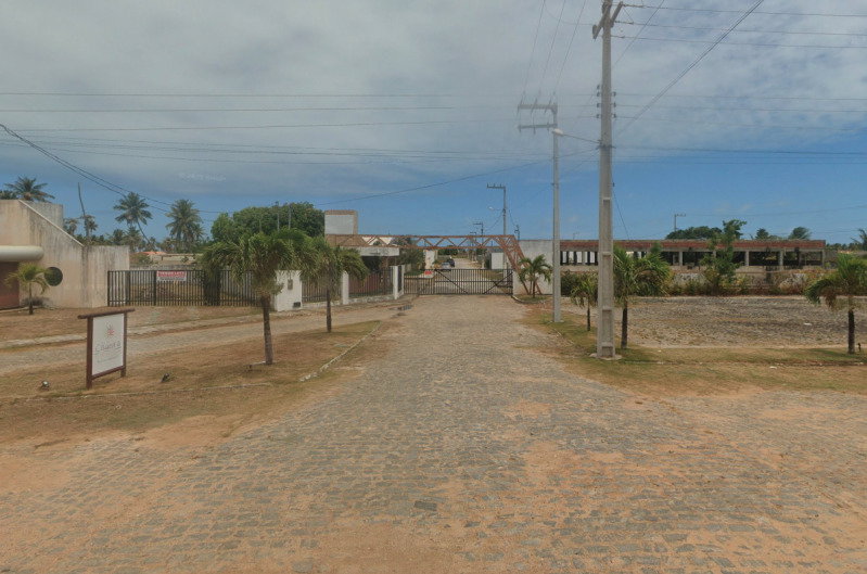 Lote Urbano em Condomínio Fechado com 418m²