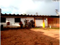 Complexo comercial com 3 edificações e 20 lotes, 201m² construídos