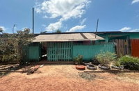 Casa com 114m² em Santa Bárbara do Pará -