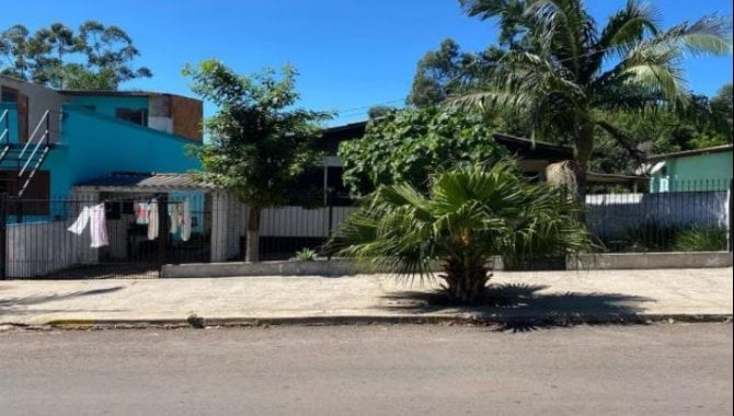 Casa 90 m² com 3 quartos e 1 banheiro, ocupada, ótima oportunidade