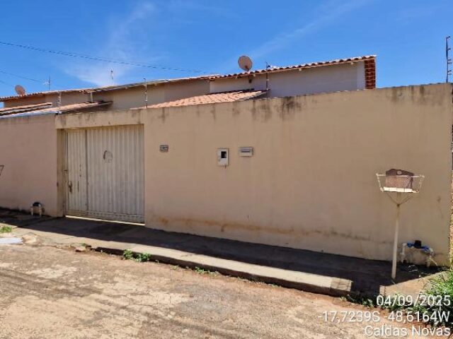 Casa em Caldas Novas com 2 quartos e 86m² de área construída