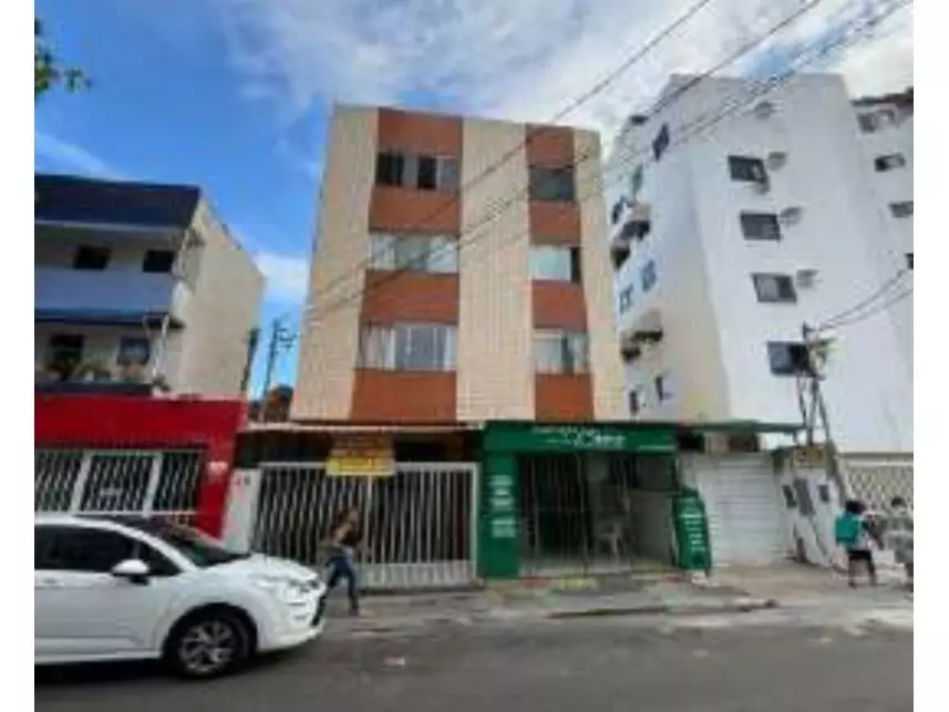 Apartamento com 3 Quartos em Leilão