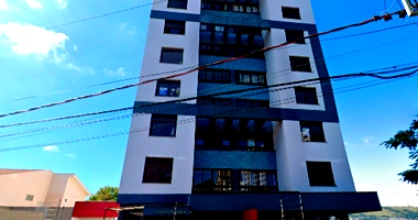 Apartamento com 2 Quartos e Vaga em Porto Alegre