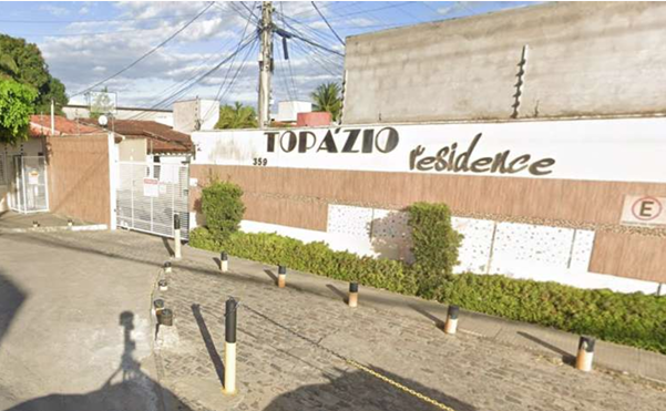 Área de Terras com Casa Construída em Feira de Santana