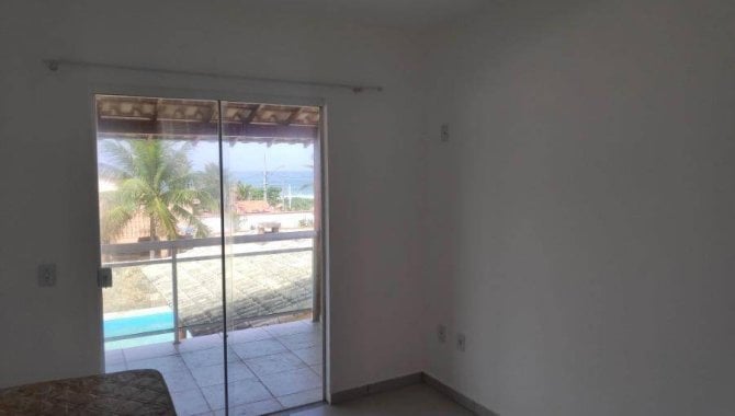 Casa com 3 quartos, 3 banheiros e 1 vaga de garagem