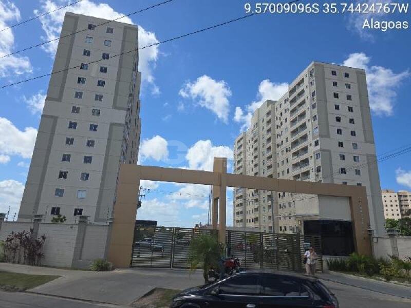 Apartamento com 2 quartos, 1 vaga, 57.3m² em Maceió