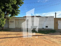 Casa com 3 quartos, 2 banheiros e 73m² construídos