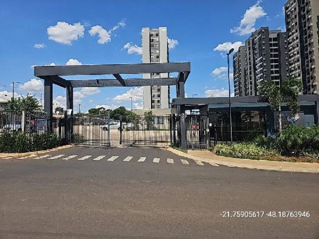 Apartamento com 2 quartos em Araraquara/SP