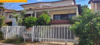 Casa de 3 pavimentos com 700m² em condomínio de luxo