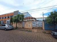 Duas casas residenciais em terreno de 304m² em Araraquara