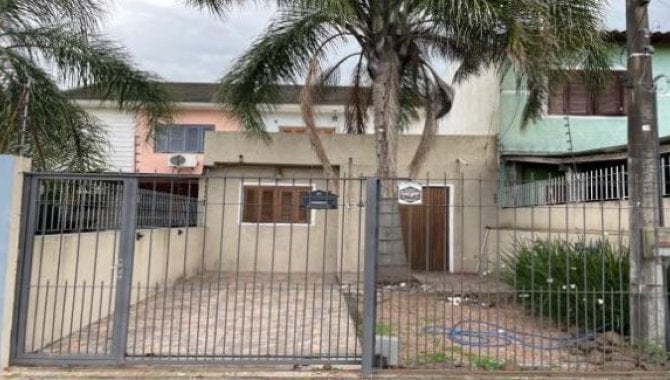 Casa 2 quartos, 1 banheiro, 68m² construída, ocupada