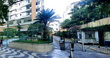 Apartamento 405 no Maracanã com 1 Vaga de Garagem