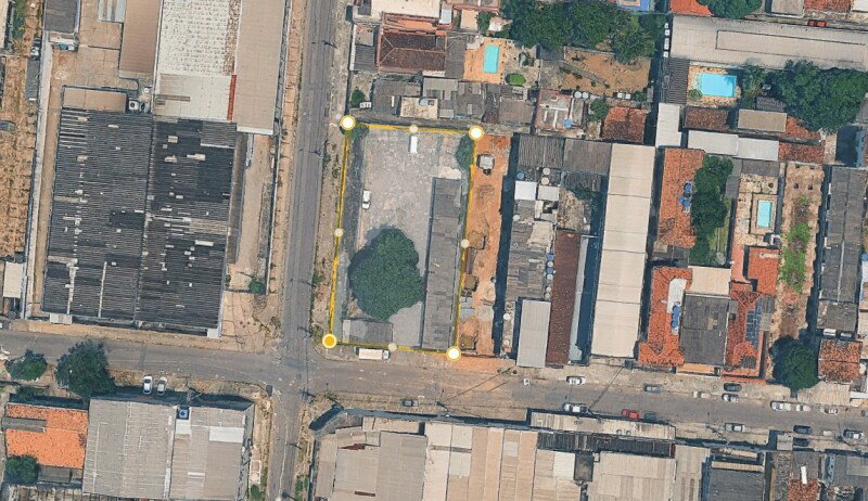 Terreno Amplo em Vigário Geral, Rio de Janeiro