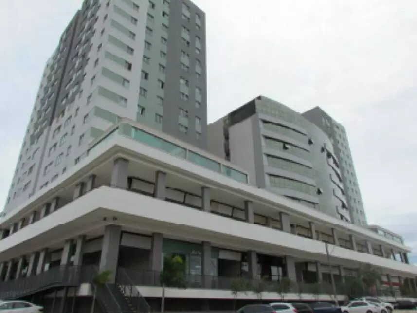 Sala Comercial Desocupada em Leilão