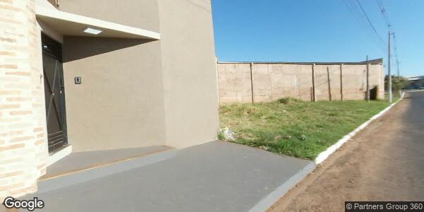 Espaçoso terreno de 2929 m² com 1756 m² de benfeitorias, ideal para investimentos