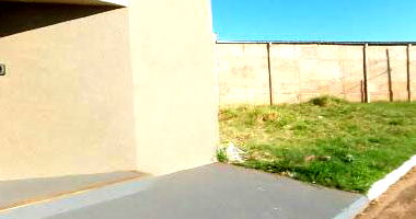 Espaçoso terreno de 2929 m² com 1756 m² de benfeitorias, ideal para investimentos