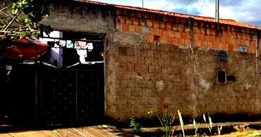 Casa residencial com 2 quartos, 1 banheiro, ocupada, 61.87m² construídos