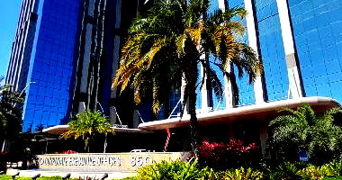 Comercial com 36,05 m² e WC, sala, IPTU regularizado