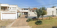 Casa com 2 pisos e piscina, 383,13m²