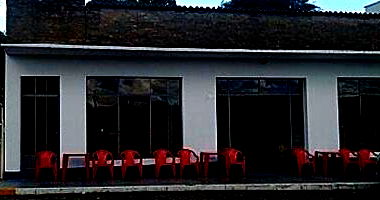 Comercial com 800 m² de terreno, amplo espaço para negócios