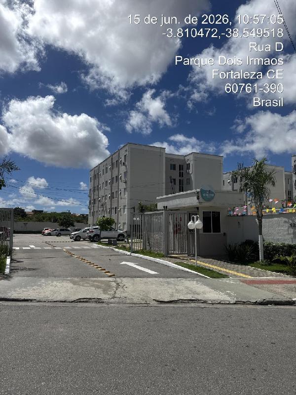 Apartamento com 2 Quartos e Vaga em Fortaleza