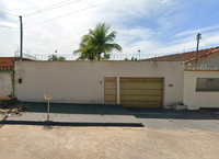 Casa com 98,68 m² - Centro
