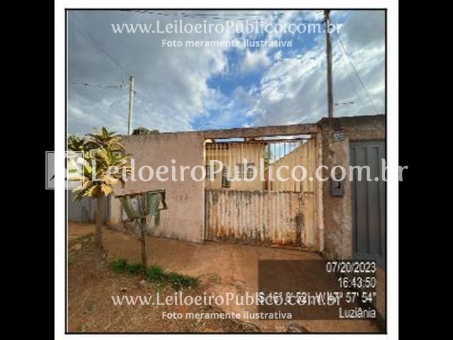Casa com 2 quartos, 1 banheiro, 1 vaga e 55,12m² construída