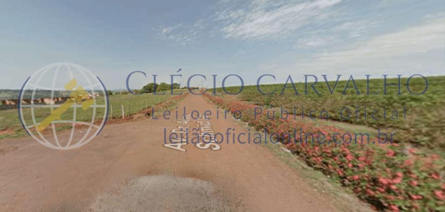 Terreno 300m² com potencial para construção