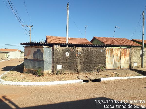 Casa com 2 quartos, banheiro, sala e cozinha, 51m² construída
