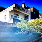 Casa Alvenaria com 3 Pavimentos em Farroupilha