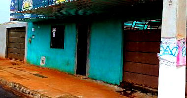 Casa 2 quartos, 1 banheiro, 72m² construída, desocupada
